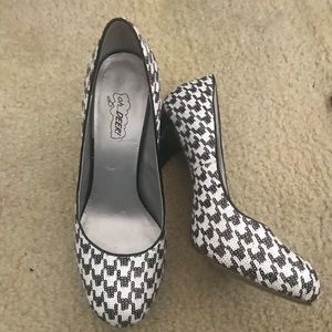 Black and White oh....Deer! Heels